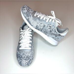 NIKE Men’s INTERNATIONALIST Sneakers White/Gray 839233-100 Mens Size- 7.5